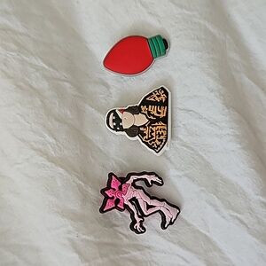 Stranger things, Croc Jibitz